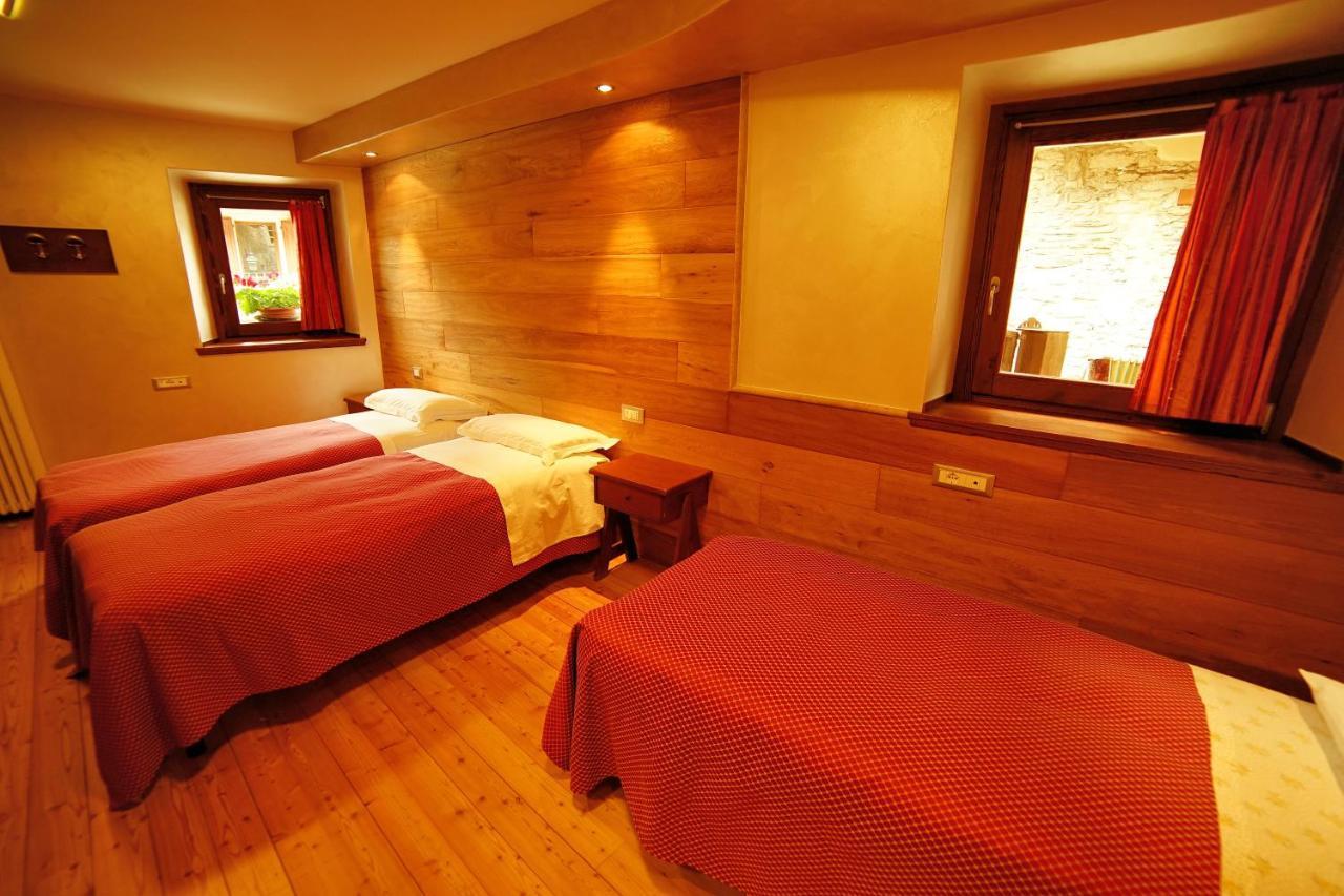 Pensione Albergo Diffuso Ceaglio Valle Maira Marmora Luaran gambar
