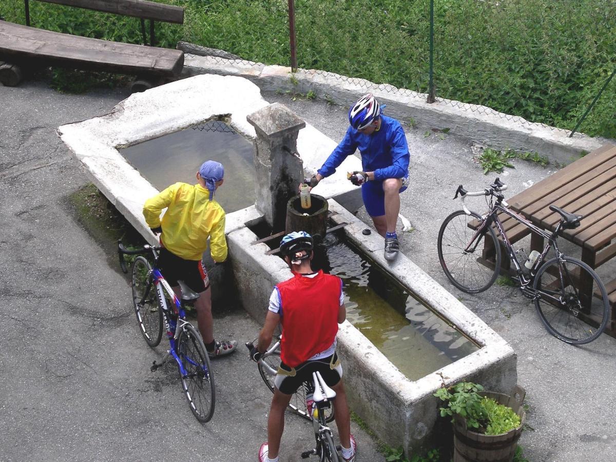 Pensione Albergo Diffuso Ceaglio Valle Maira Marmora Luaran gambar