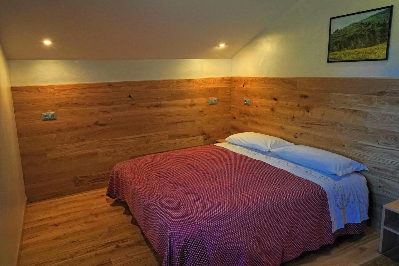 Pensione Albergo Diffuso Ceaglio Valle Maira Marmora Luaran gambar