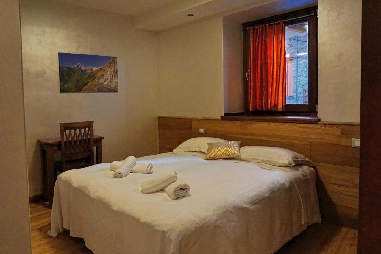 Pensione Albergo Diffuso Ceaglio Valle Maira Marmora Luaran gambar