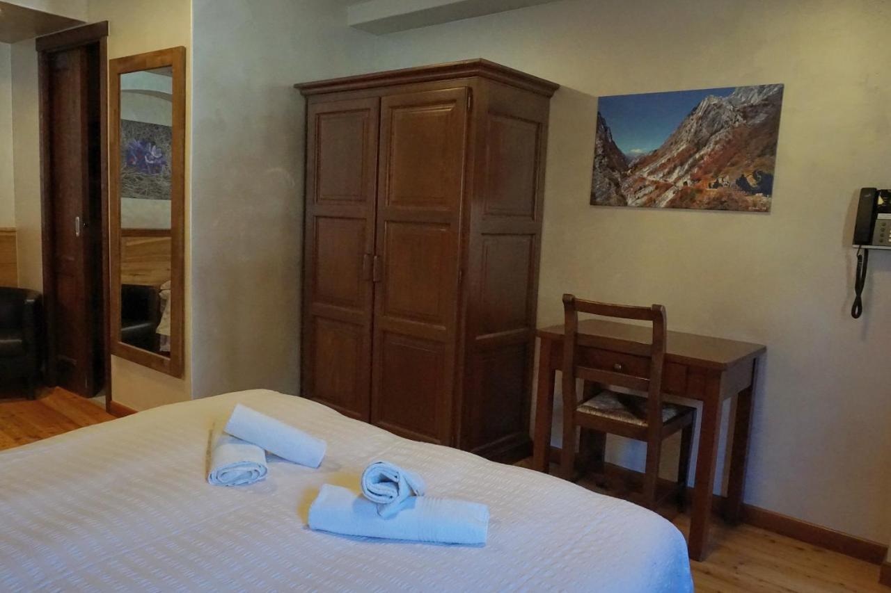 Pensione Albergo Diffuso Ceaglio Valle Maira Marmora Luaran gambar