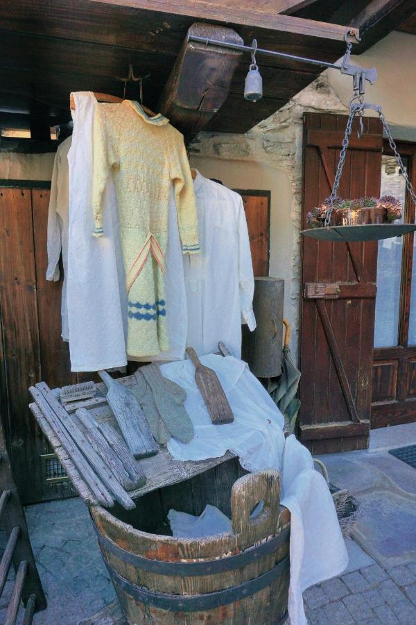 Pensione Albergo Diffuso Ceaglio Valle Maira Marmora Luaran gambar