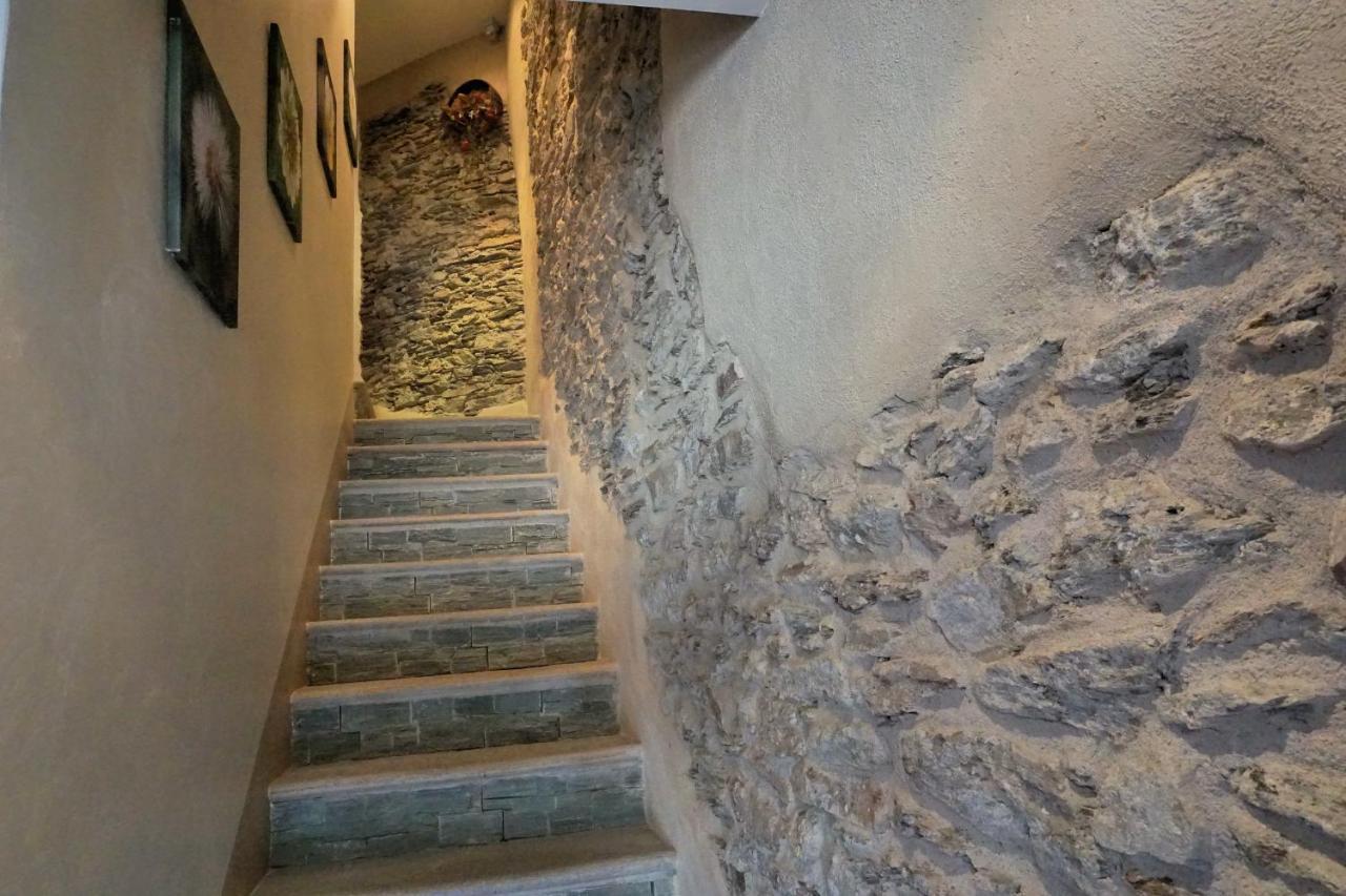 Pensione Albergo Diffuso Ceaglio Valle Maira Marmora Luaran gambar